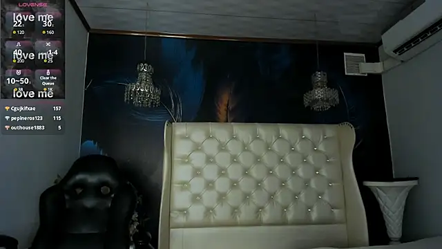 Snapshot of Ariana_Pierce chatting on 01.11.25 Ariana Pierce online show from 01.11.25