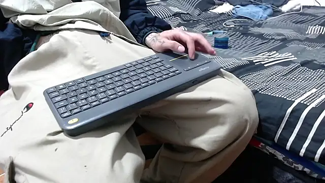 pervertsteens3 online show from 11.16.25