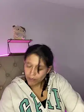 mariana 21x online show from 02.15.25