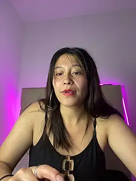 mariana 21x online show from 02.20.25