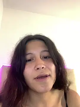 mariana 21x online show from 03.20.25