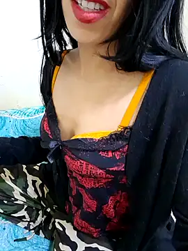 Snapshot of Linda-53 chatting on 01.15.25 Linda-53 online show from 01.15.25