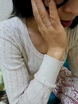 Snapshot of Linda-53 chatting on 01.24.25 Linda-53 online show from 01.24.25