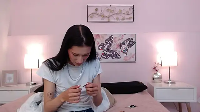 sara17  online show from 11.08.25