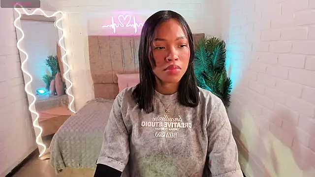 penelope tay1 online show from 03.23.25