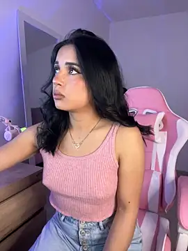 Emily-14 online show from 09.29.25