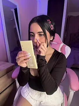 Emily-14 online show from 05.12.26