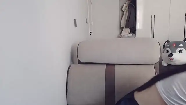 sasa-loves online show from 02.15.25