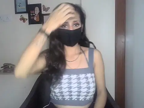 Snapshot of diyayourdil chatting on 10.25.25 diyayourdil online show from 10.25.25