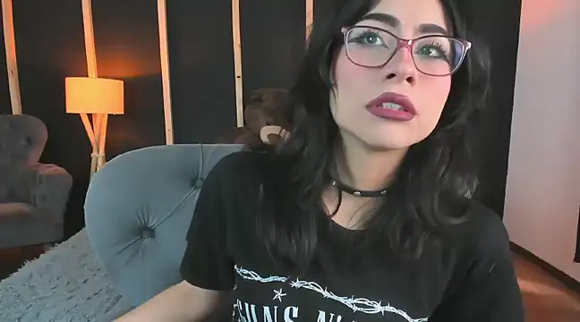 vampy dolll online show from 12.16.24