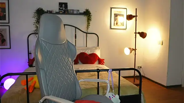 vampy dolll online show from 02.11.25