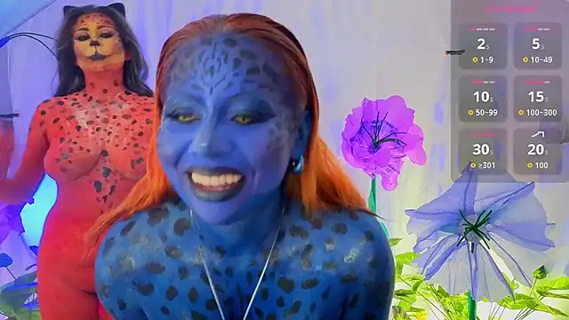 Snapshot of _lara1 chatting on 10.31.25 lara1 online show from 10.31.25