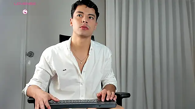 Dammon Stallion online show from 10.04.25