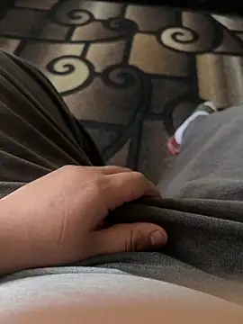 Snapshot of daddymaniaco69 chatting on 01.21.25 daddymaniaco69 online show from 01.21.25