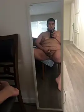 Snapshot of daddymaniaco69 chatting on 02.13.25 daddymaniaco69 online show from 02.13.25