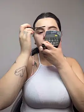 SaraBraun  online show from 09.26.25