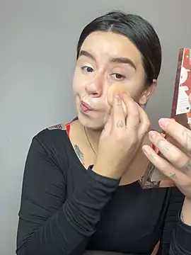 SaraBraun  online show from 04.21.26