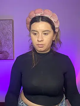 Snapshot of SaraBraun_ chatting on 07.18.26 SaraBraun online show from 07.18.26