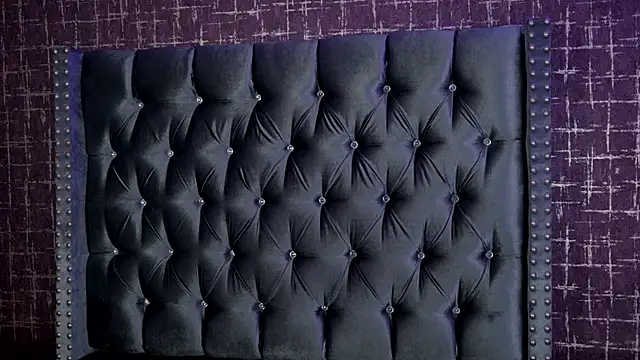 Snapshot of ArtemisaBlake chatting on 10.20.25 ArtemisaBlake online show from 10.20.25