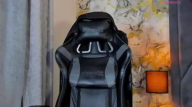 Snapshot of JoshRashfordd chatting on 01.25.25 JoshRashfordd online show from 01.25.25