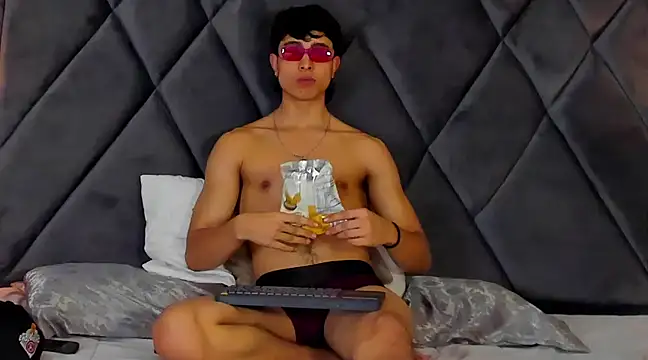 Snapshot of JoshRashfordd chatting on 01.30.25 JoshRashfordd online show from 01.30.25