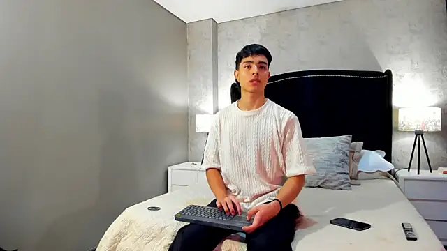 Snapshot of JoshRashfordd chatting on 02.09.25 JoshRashfordd online show from 02.09.25