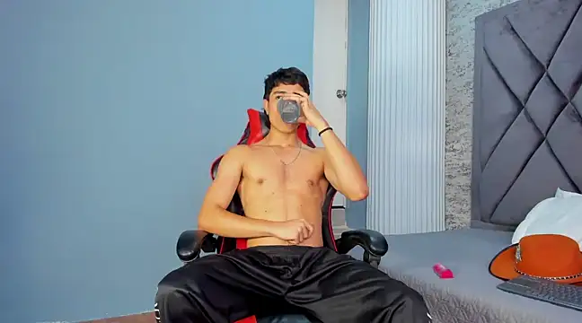 Snapshot of JoshRashfordd chatting on 02.17.25 JoshRashfordd online show from 02.17.25