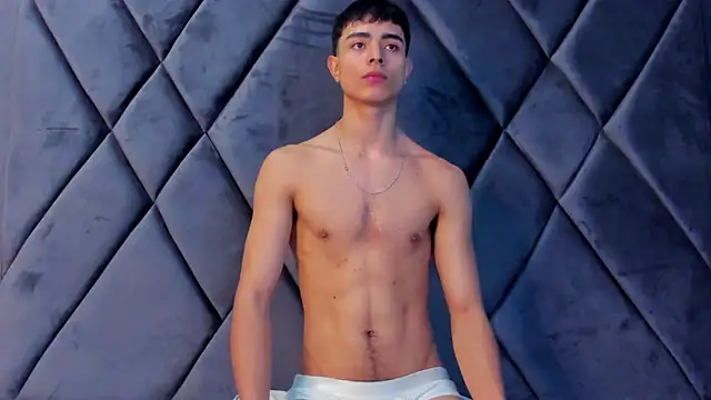 Snapshot of JoshRashfordd chatting on 03.07.25 JoshRashfordd online show from 03.07.25