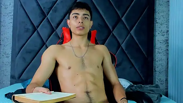 Snapshot of JoshRashfordd chatting on 03.11.25 JoshRashfordd online show from 03.11.25