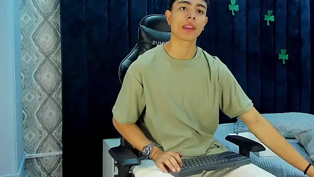 Snapshot of JoshRashfordd chatting on 03.15.25 JoshRashfordd online show from 03.15.25