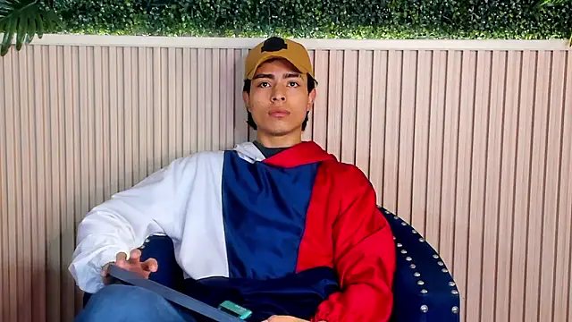 Snapshot of JoshRashfordd chatting on 10.05.25 JoshRashfordd online show from 10.05.25