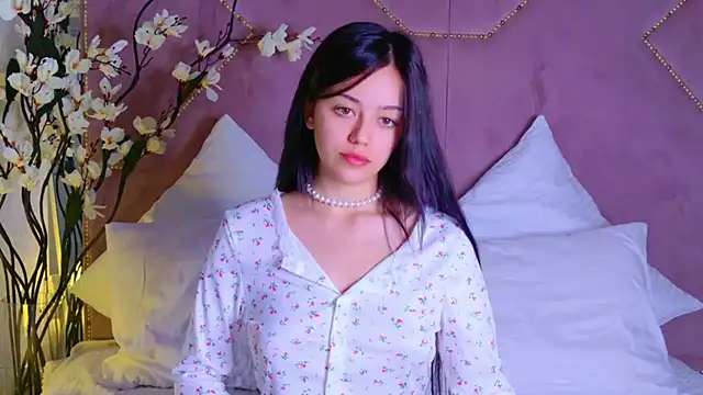 STELLA RICH online show from 10.26.25