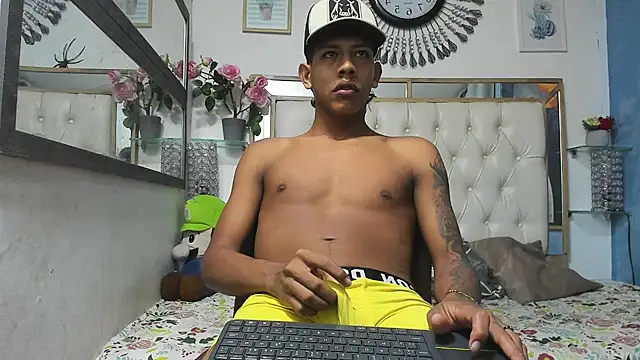 mr stiven  online show from 01.10.25