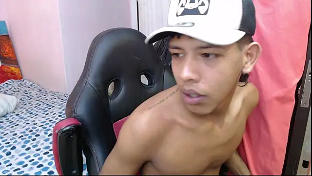 mr stiven  online show from 01.23.25