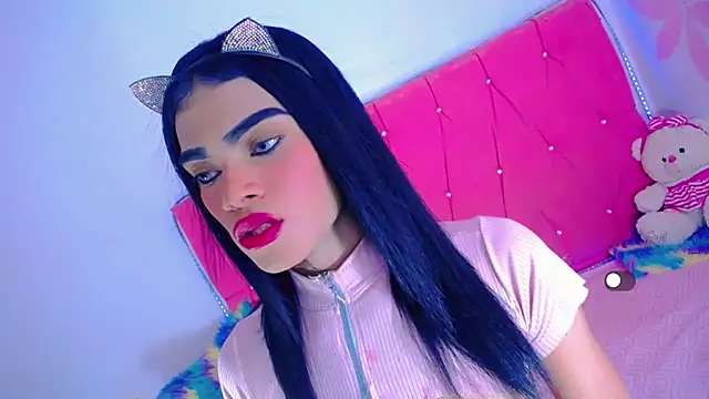 Theylor Rouse online show from 10.26.25