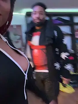 Snapshot of Asthetixx chatting on 12.17.24 Asthetixx online show from 12.17.24