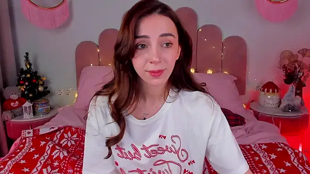 ElsaYoung online show from 12.25.24