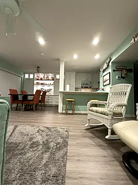 Snapshot of Texascoastedger chatting on 10.07.25 Texascoastedger online show from 10.07.25