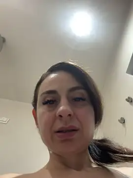 Snapshot of Jenaki31 chatting on 03.20.25 Jenaki31 online show from 03.20.25