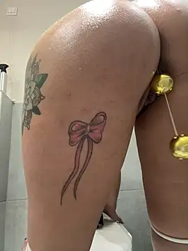 Snapshot of Jenaki31 chatting on 03.21.25 Jenaki31 online show from 03.21.25