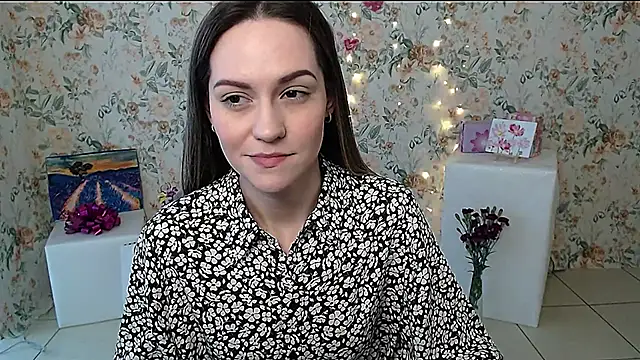 Lina Star S online show from 03.01.25