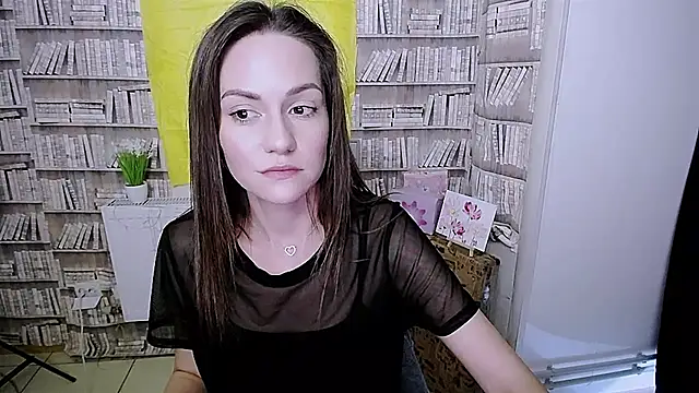 Lina Star S online show from 09.20.25