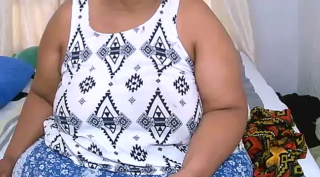 Snapshot of Bbw255 chatting on 03.02.25 Bbw255 online show from 03.02.25