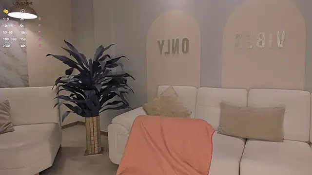 Snapshot of IsabelBornner chatting on 03.04.26 IsabelBornner online show from 03.04.26