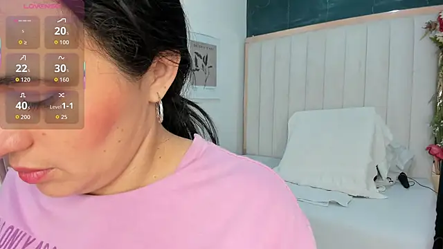 africa holmes online show from 10.23.25