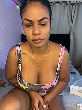 Snapshot of Naticol1 chatting on 02.10.25 Naticol1 online show from 02.10.25