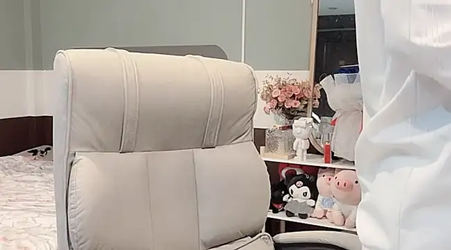 Eva-Public online show from 02.07.25