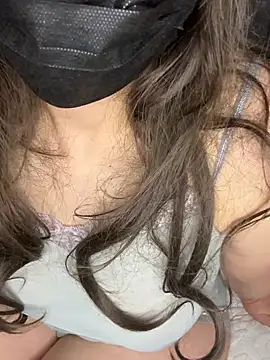 Snapshot of Gamzemm8888 chatting on 02.05.25 Gamzemm8888 online show from 02.05.25