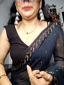 Snapshot of sexy_bhabhi69 chatting on 10.04.25 sexy bhabhi69 online show from 10.04.25