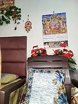 Snapshot of sexy_bhabhi69 chatting on 10.30.25 sexy bhabhi69 online show from 10.30.25